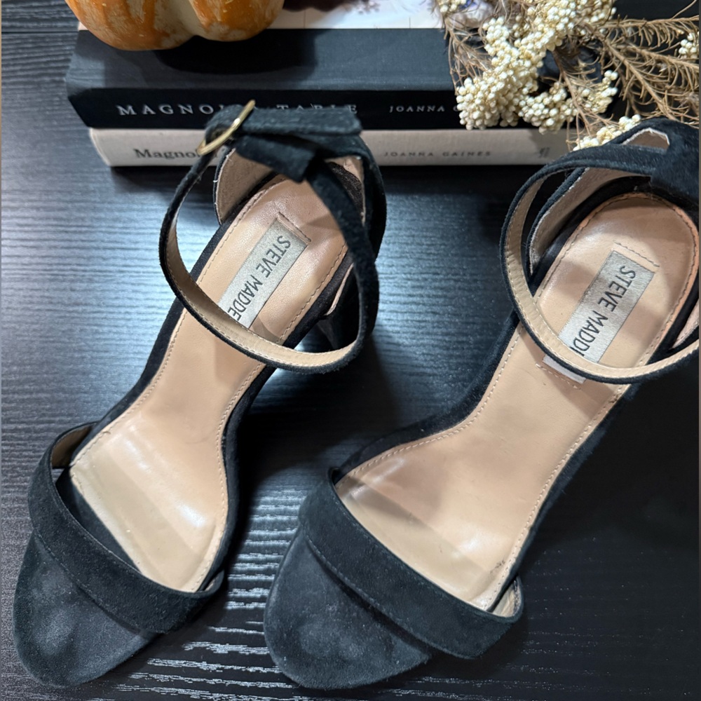 Steve Madden | Carrson Black Suede Ankle Strap Heels